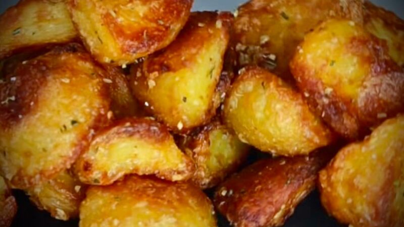 Secretul celor mai buni cartofi la cuptor