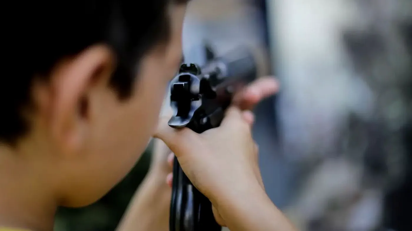 A fost prins „Asasinul copil”. A fost plătit cu 27.000 de dolari ca să ucidă un tânăr