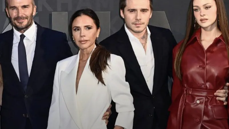 Victoria Beckham primește o nouă lovitură de la fiul ei. Gestul lui Brooklyn îi va frânge inima