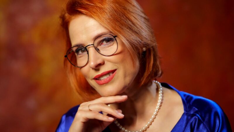 Monica Davidescu povestește cum a fost drumul de la ajutor de magazioner la actriță