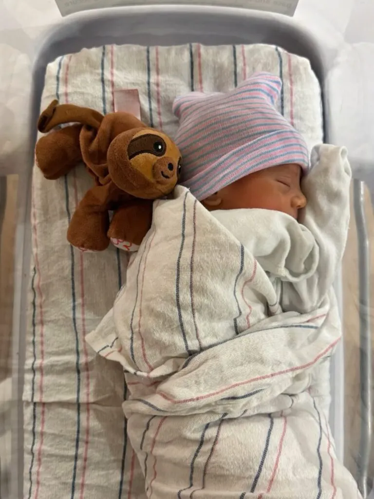 Enrique Iglesias, în al nouălea cer înainte de Crăciun. „Raza mea de soare!”