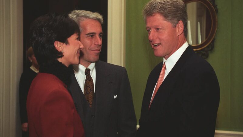 Fotografii compromițătoare cu Bill Clinton în dosarele proxenetului milionar Jeffrey Epstein
