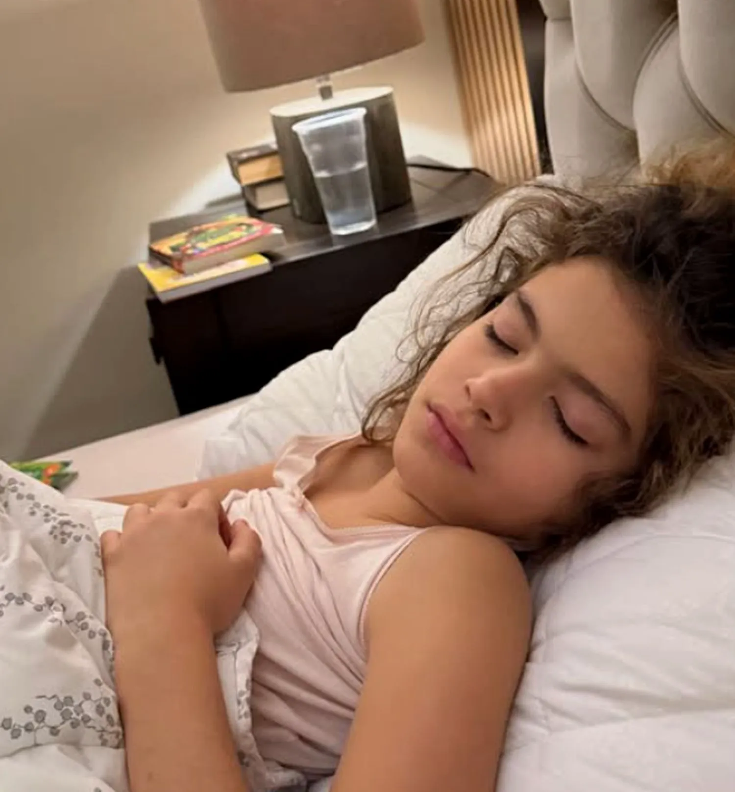 Mădălin Ionescu a povestit momentul când a dat tonomatul de sucuri peste cap. Într-o singură noapte, a băut 9 fresh-uri de portocale