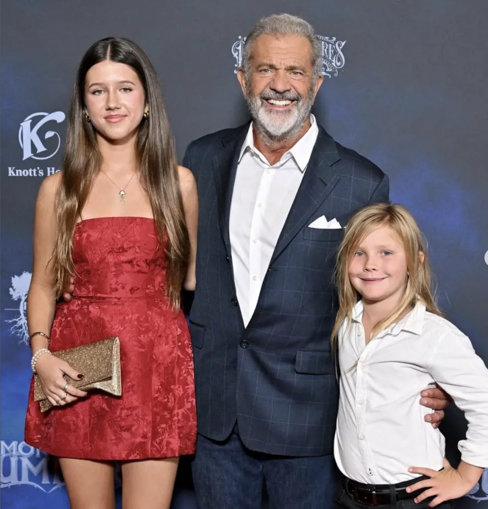 Mel Gibson și-a făcut curaj și a anunțat că s-a despărțit de iubita sa mai tânără