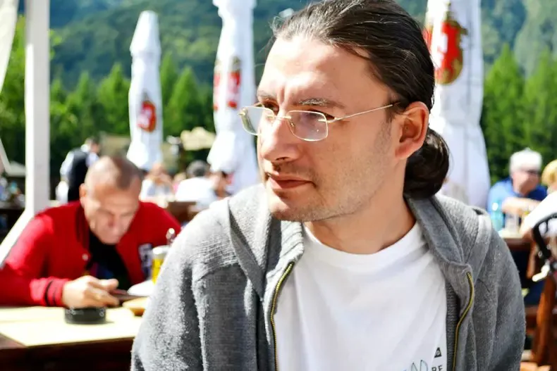 Mihai Stănescu a ales să devină jurnalist de televiziune