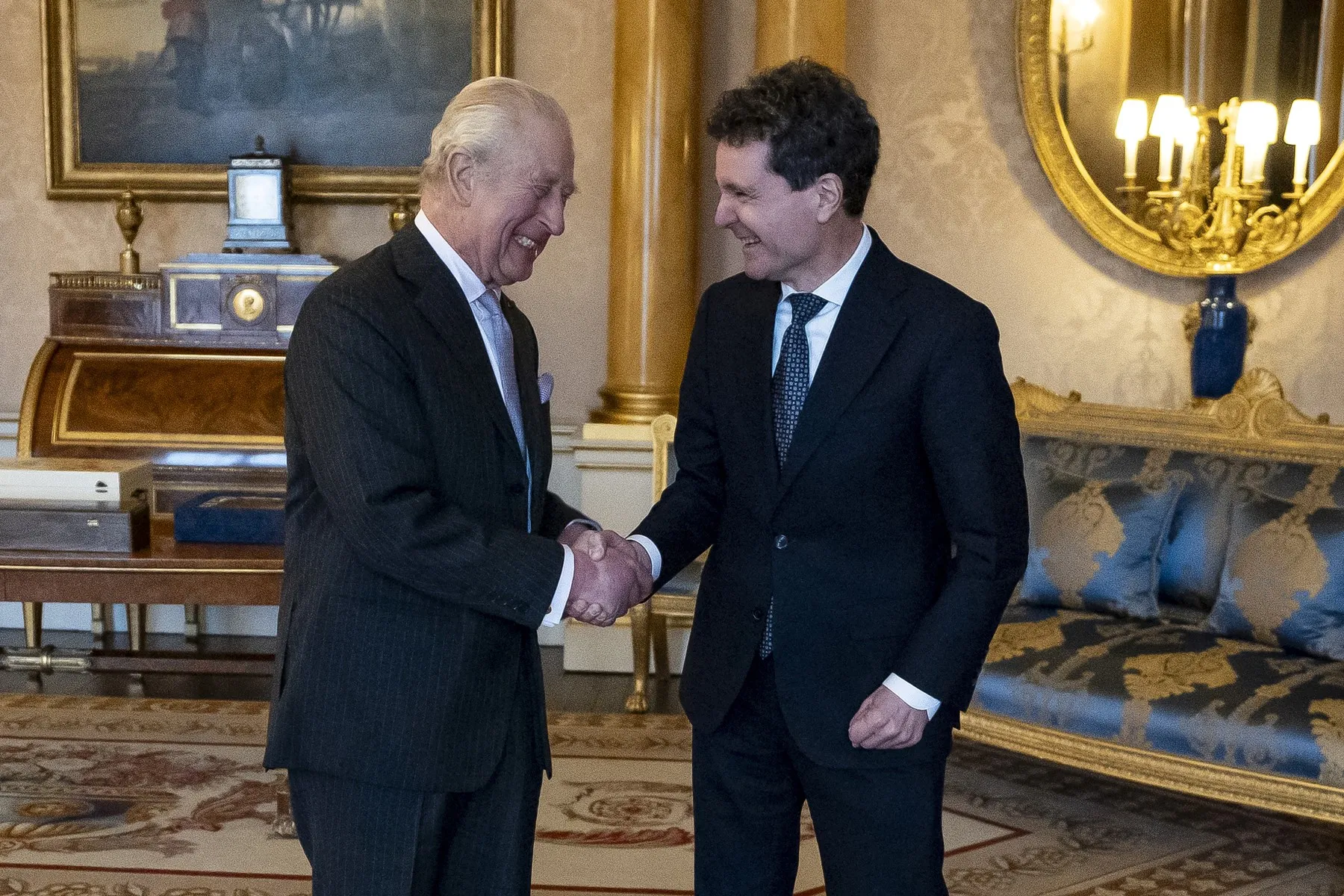 Regele Charles și Nicușor Dan într-o imagine care face înconjurul lumii. Monarhul nu a mai fost văzut așa de mult timp 