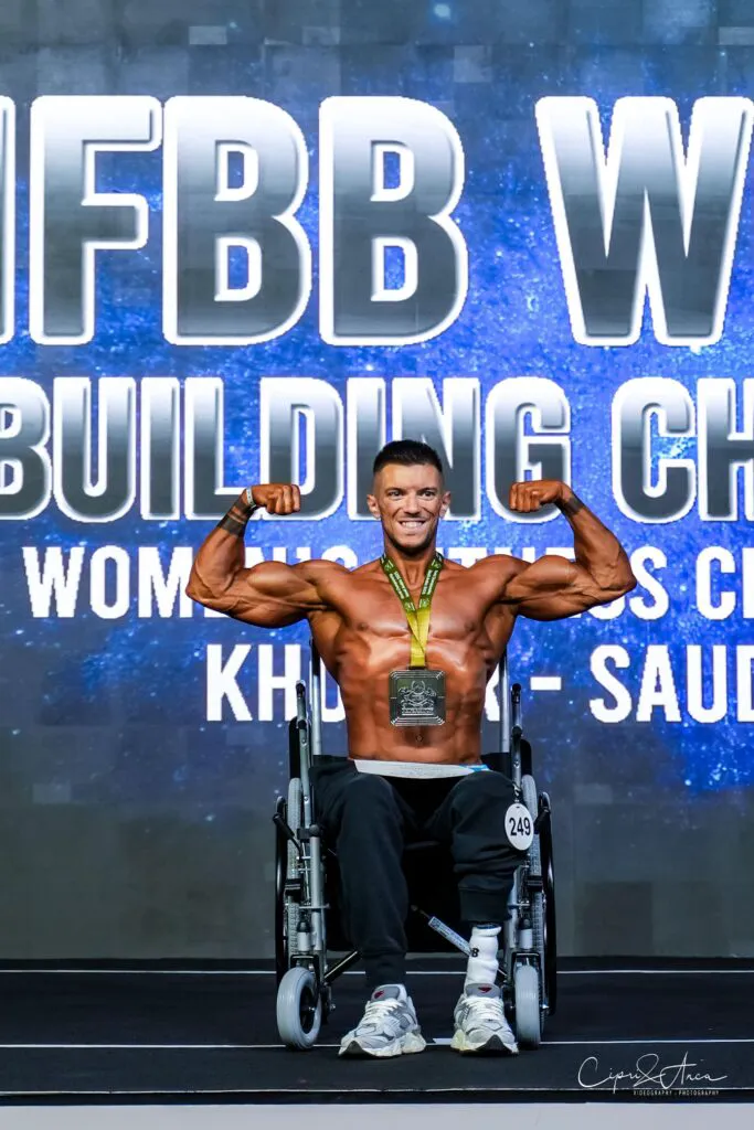 Povestea emoționantă a unui Vicecampion Mondial, spusă de el din scaunul cu rotile