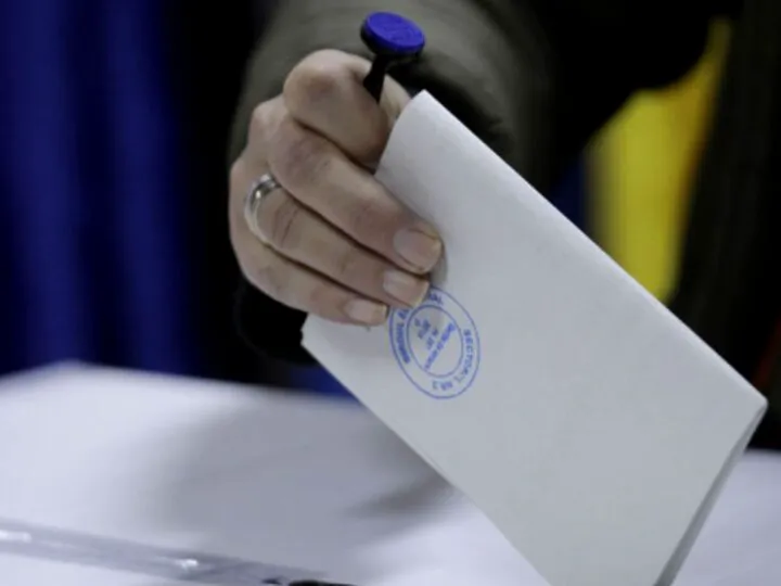 Documentele necesare pentru a vota pe 7 decembrie pentru primarul Capitalei. Ce se întâmplă cu alegătorii cu buletin electronic