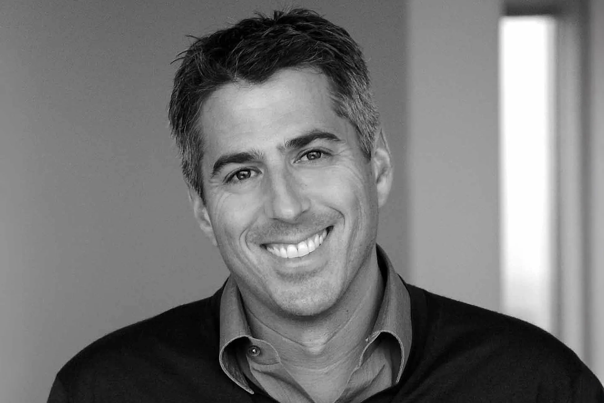 Șeful de la Jocurile Olimpice, mesaje erotice cu Ghislaine Maxwell, partenera lui Epstein: „Vreau să te văd în piele strâmtă”