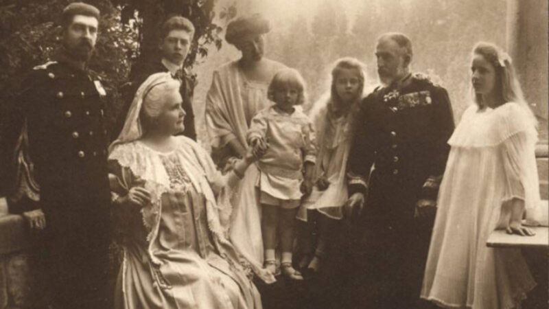 Ce mânca familia regală a României în plin război. Meniul de prânz din 4 ianuarie 1942, scos din arhive