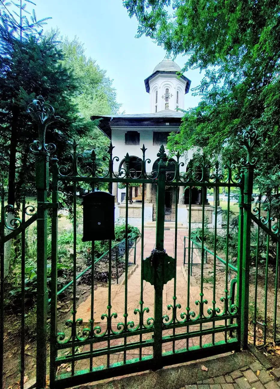 Povestea bisericii Slobozia din București. A fost ridicată peste o groapă comună 