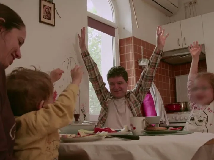 Nicușor Dan, făcut knock-out de proprii copii. Revelionul l-a pus la pământ mai rău ca mandatul de președinte