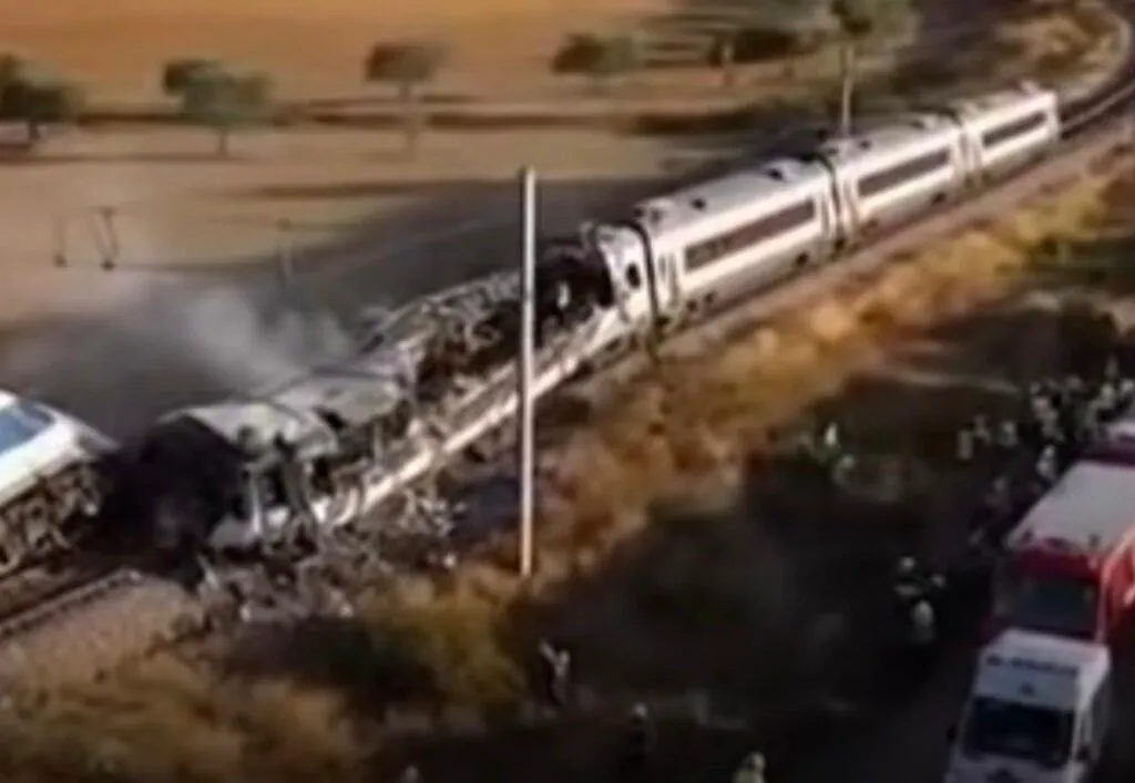 Misterul accidentului feroviar din Spania, deslușit! Români printre victime, numărul morților a crescut