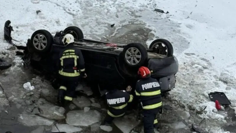 S-a aflat cine erau mama și copiii căzuți cu mașina în Bistrița. Se fac rugăciuni colective, comunitatea e îngrozită