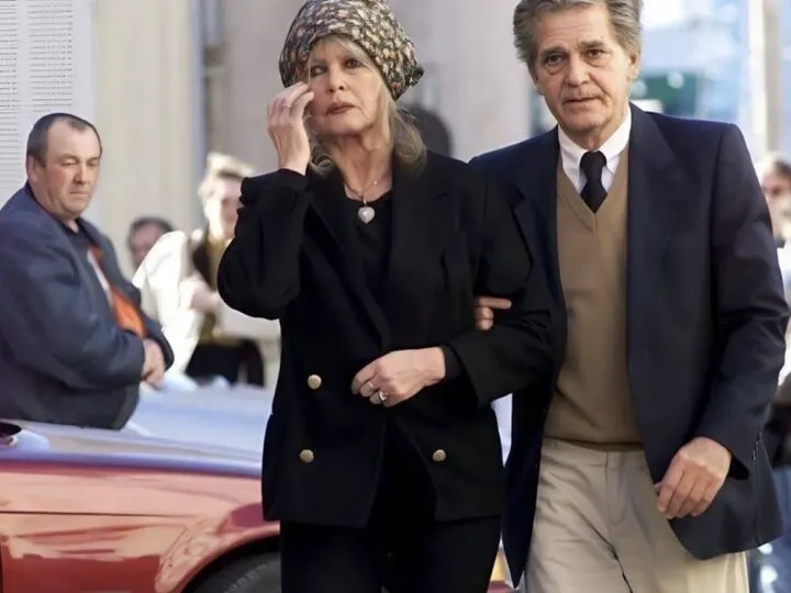 Soțul lui Brigitte Bardot a refuzat omagiile naționale propuse de Macron. Ar fi vrut altceva în memoria celebrei artiste