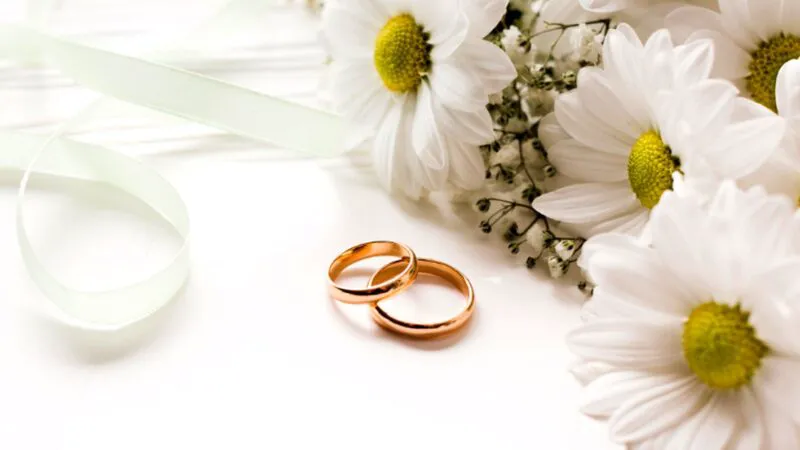 Multe tinere suspină. Unul dintre cei mai iubiți cântăreți ai generației tinere a anunțat că se însoară