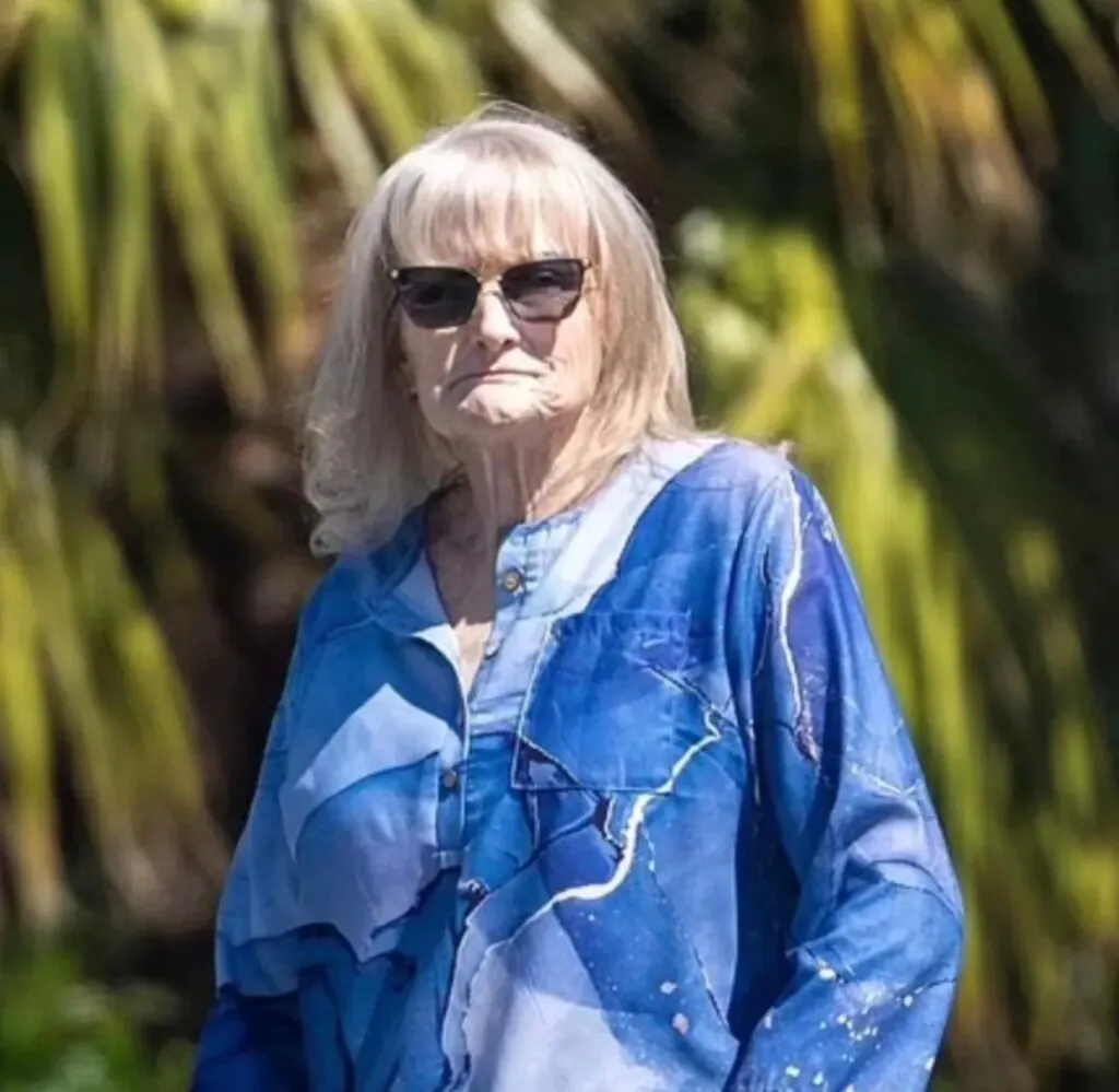 Viața retrasă a lui Debbie Rowe, fosta soție a lui Michael Jackson. Noi detalii despre cine ar fi, de fapt, tatăl copiilor artistului