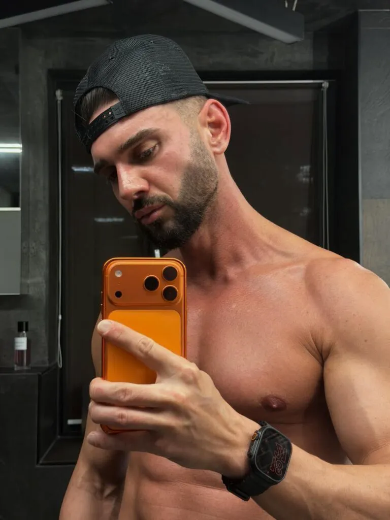 A reușit operația la nas a lui Dorian Popa? Imaginile cu noul look sunt de neratat