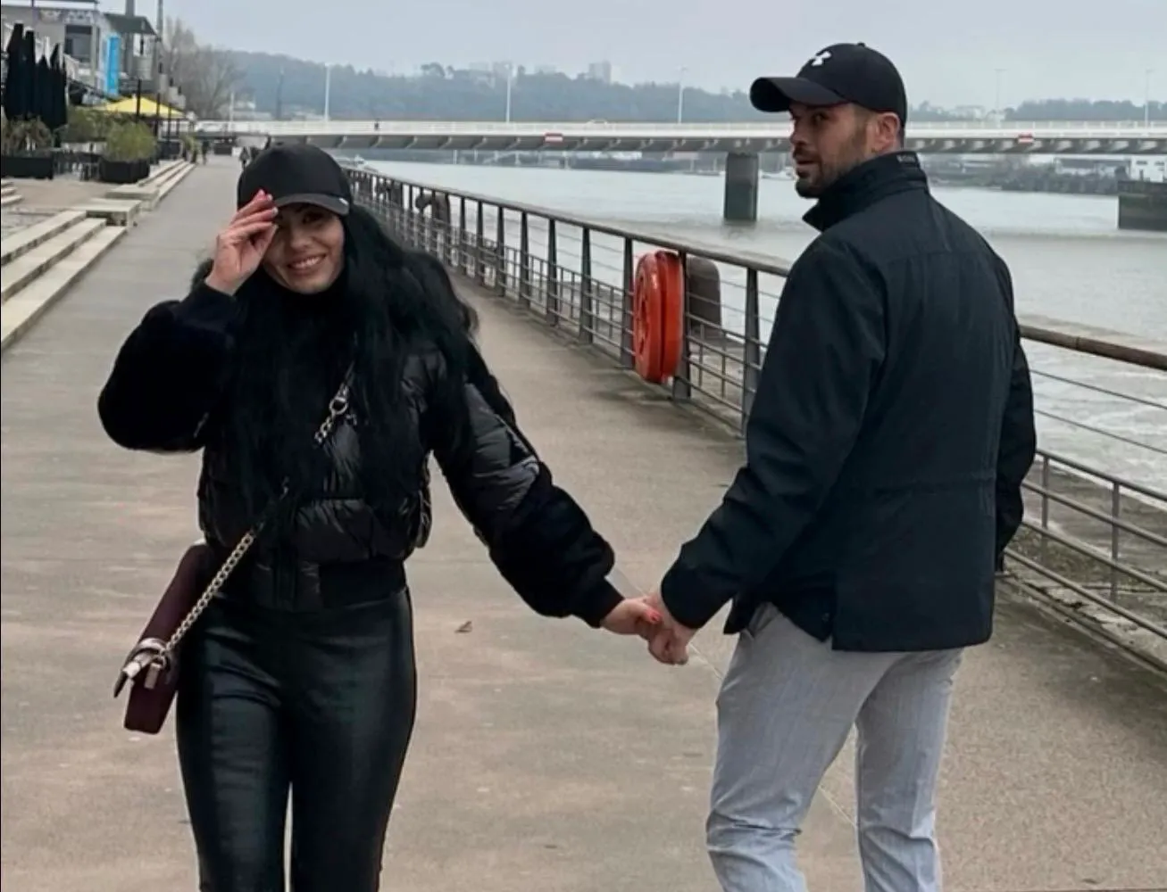 Oana Roman a găsit înlocuitor pentru tatăl Isei. Fata trăiește o dramă psihologică, greu de gestionat