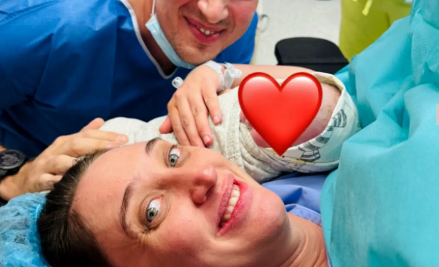 Ilona Brezoianu, criticată pentru că nu alăptează. Le pune la punct pe cele care și-au dat cu părerea