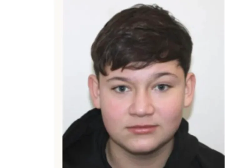 Viață „sub asediu” în Cenei, după uciderea lui Mario de către alți copii. Primar: „Poliția patrulează, încercăm să montăm interfon…”