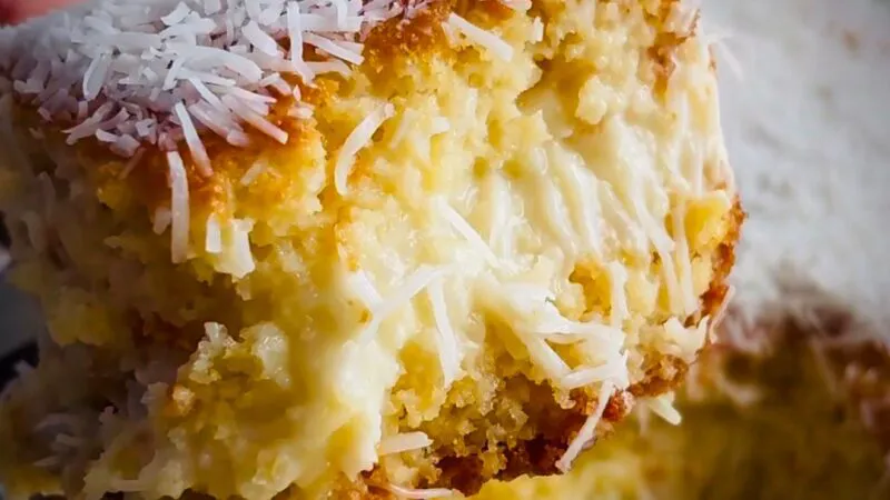 Tort de cocos brazilian, la tavă. O rețetă tropicală incredibil de simplă