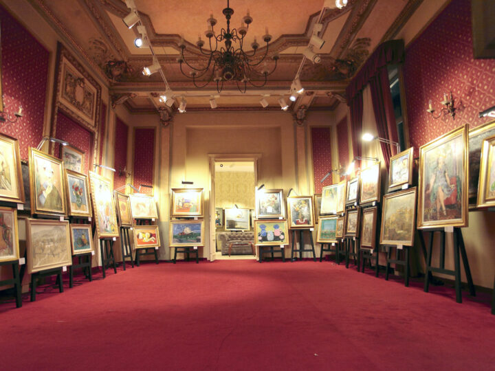 Averea fostului ministru ascunsă în pereți, scoasă la mezat. Tablouri rare, greu de vândut