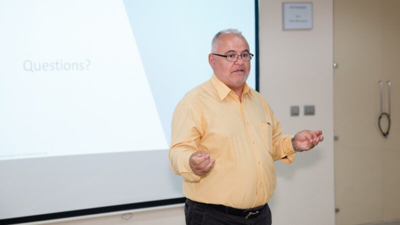 Ion Duvac trata „nefericirea și efectele ei” pe bani grei. Poliția a deschis dosar penal, imediat ce a apărut prima victimă