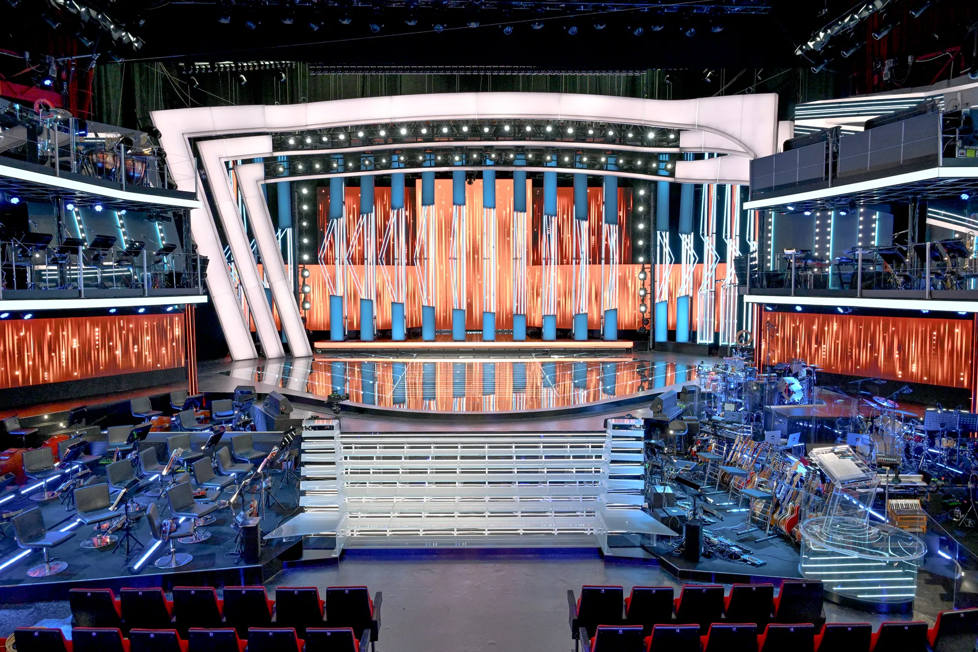 Sanremo 2026 a început la TVR 1: programul complet și vedetele ediției 76