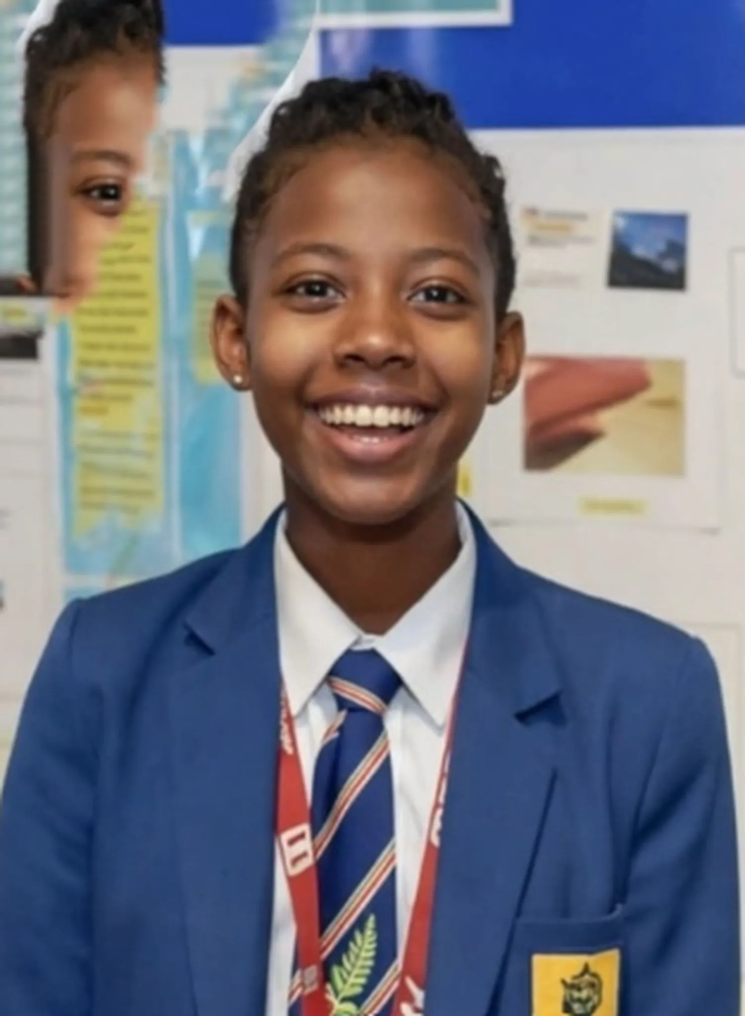 AVANS Cercelul care le scapă pe fete de agresori. Apeși butonul secret și acesta trimite imediat alertă de ajutor