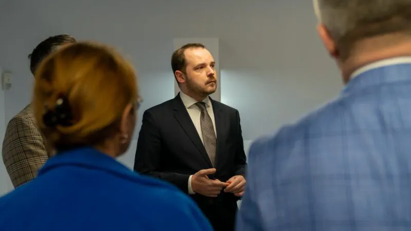 Se deschid două centre de expertiză pentru bolile rare. Anunțul e făcut de ministrul Sănătății