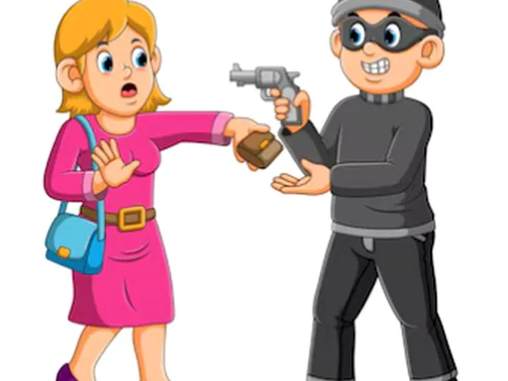 Cercelul care le scapă pe fete de agresori. Apeși butonul secret și acesta trimite imediat alertă de ajutor