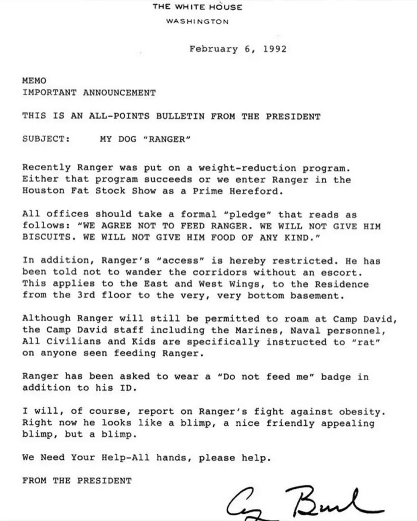 George W. Bush și-a pus câinele la dietă și a dat un memo amuzant: „Arată ca un dirijabil” 5 „Arată ca un dirijabil”: memo-ul amuzant prin care George W. Bush și-a pus câinele la dietă