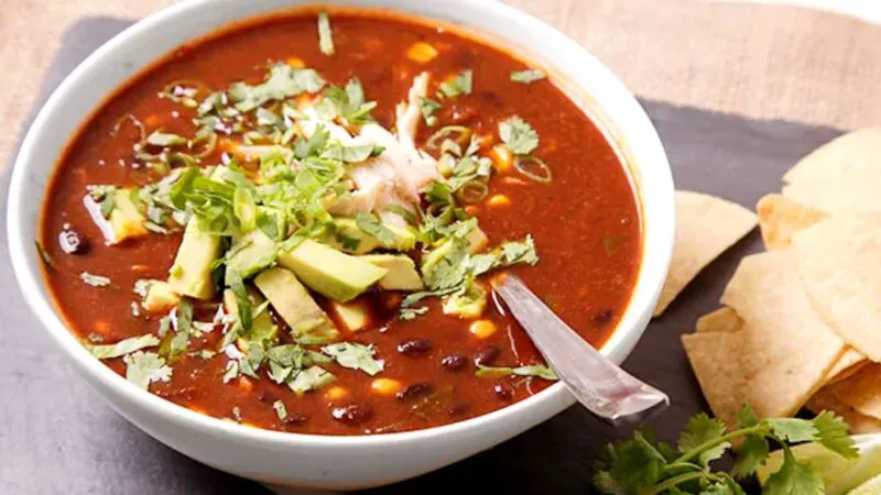 Bancul zilei. Nevastă, ciorba asta-i de ieri? Râzi cu lacrimi ce răspuns dă soția