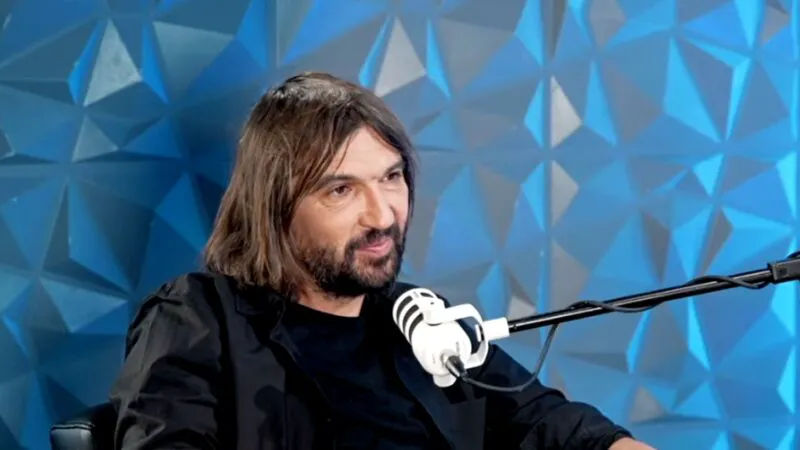 Dan Alexa, amintiri prețioase despre primele meciuri jucate cu papiote colorate și două porți de sârmă. Surpriza de pe mâna dreaptă