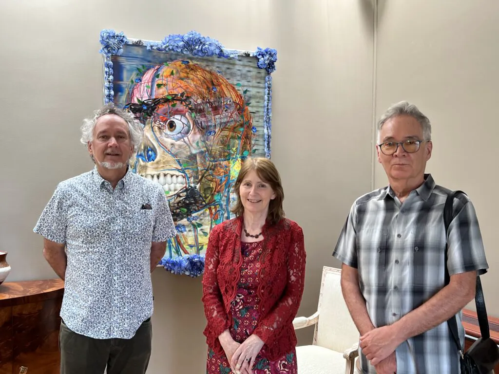 Exclusiv. Cine sunt autorii lucrărilor de artă care au atras revocarea ambasadoarei SUA din România. Acuzații de „artă satanică cu bebeluși” la reședință