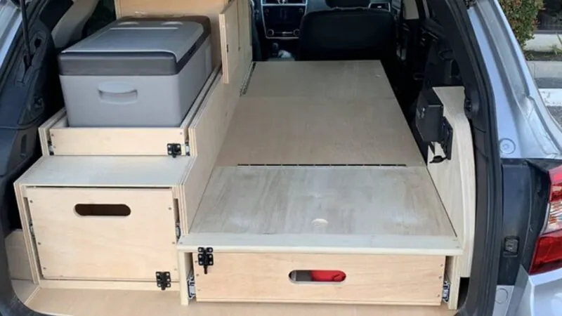 Bancuri. O doamnă la Ikea: Intră acest dulap în mașina mea? Râzi cu lacrimi ce urmează