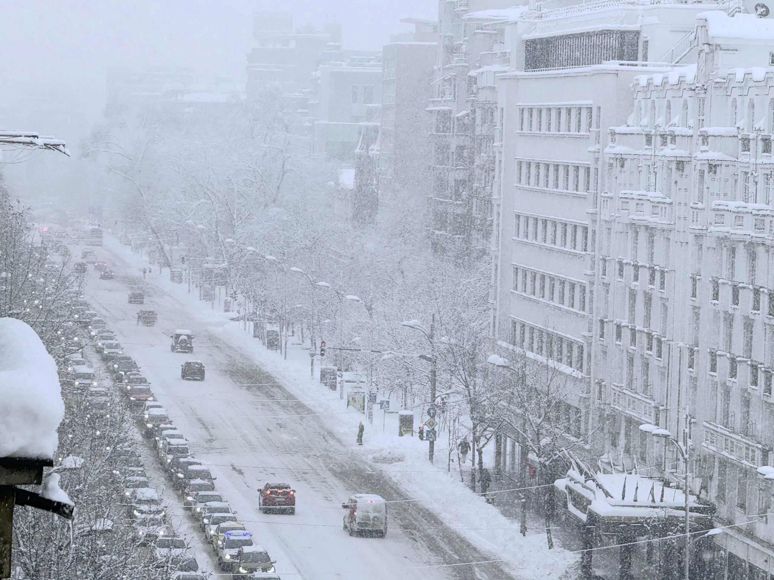 Lidia Buble, filmare șoc în zona bogaților din București. Ninsoarea excesivă a dus la situații de tot râsul 