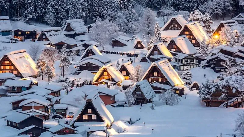 Iarna nu se dă plecată. Meteorologii spun că se întorc ninsorile și frigul