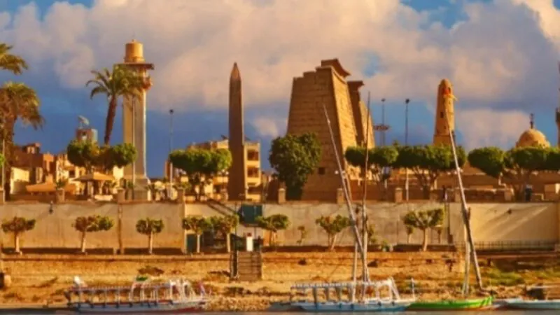 Luxor, cel mai mare muzeu în aer liber din lume. Temple gigantice, morminte ascunse și multe secrete