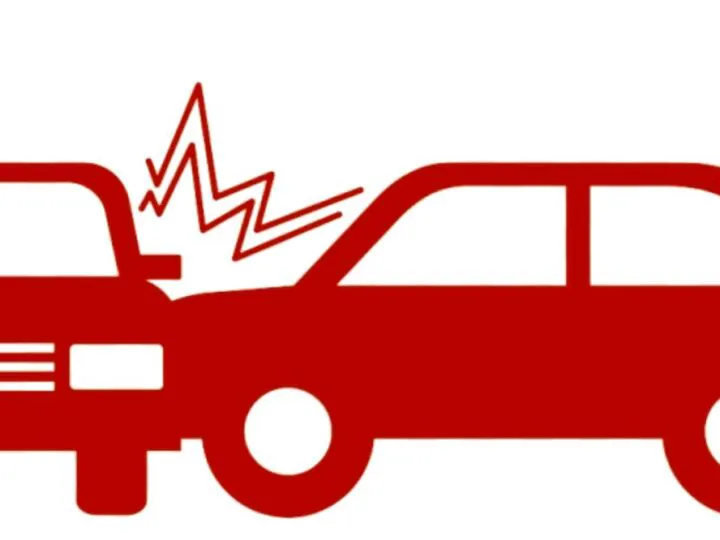 Bancuri. O blondă lovește un automobil. Din mașina lovită iese șoferul și o întreabă…