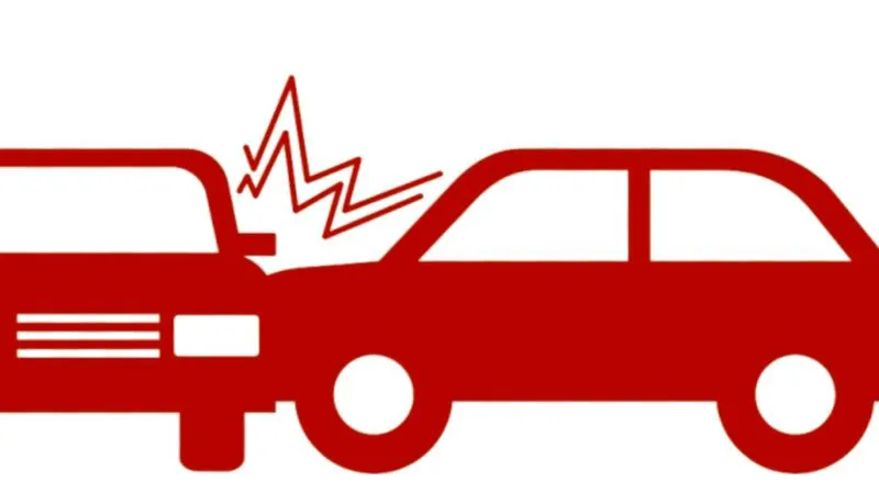 Bancuri. O blondă lovește un automobil. Din mașina lovită iese șoferul și o întreabă…