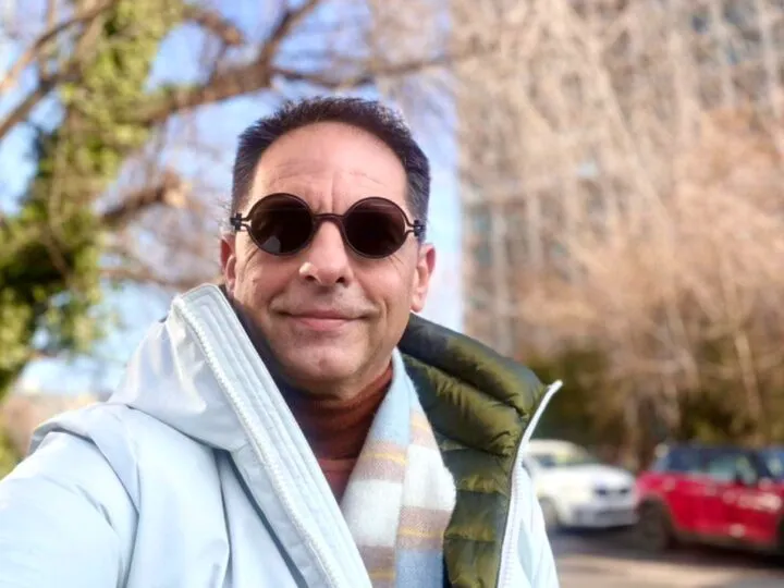 Dan Negru, povestea bunicului care a supraviețuit Iadului de la Stalingrad. „Își tăiau caii ca să se încălzească în măruntaiele lor”