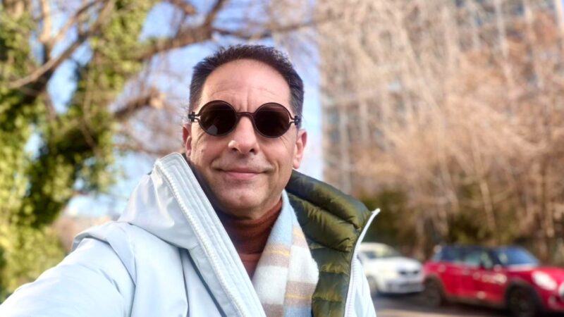 Dan Negru, povestea bunicului care a supraviețuit Iadului de la Stalingrad. „Își tăiau caii ca să se încălzească în măruntaiele lor”