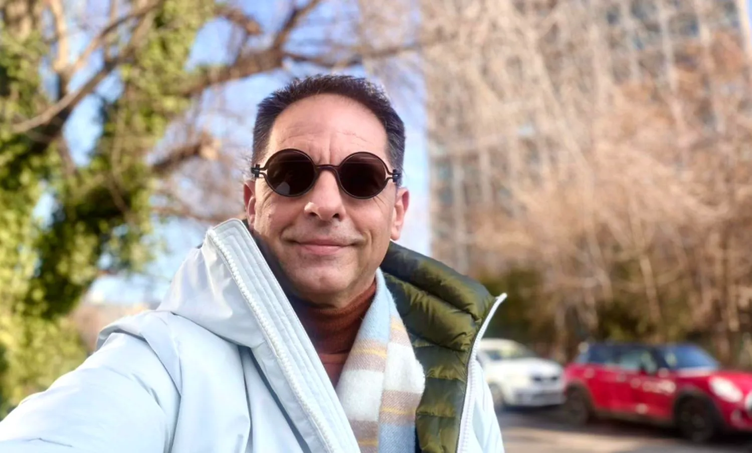 Dan Negru, povestea bunicului care a supraviețuit Iadului de la Stalingrad. „Își tăiau caii ca să se încălzească în măruntaiele lor”