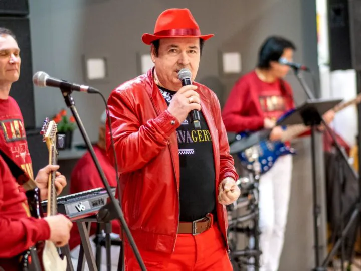 Liderul formației Azur, Nelu Vlad, povestește cum îl duceau Irina Loghin și Ion Dolănescu la restaurant