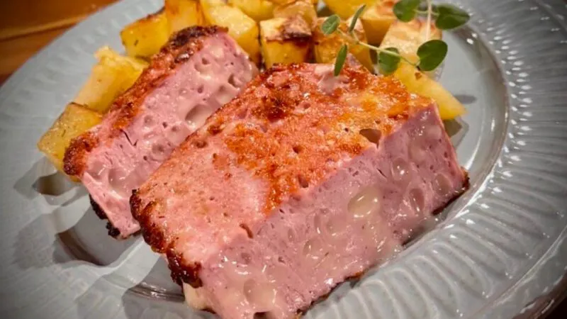 Rețeta de parizer cald – specialitatea bavareză care a cucerit bucătăriile românești