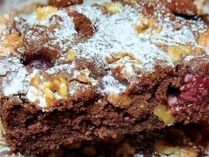 Prăjitură economică de post. Este delicioasă și se prepară rapid