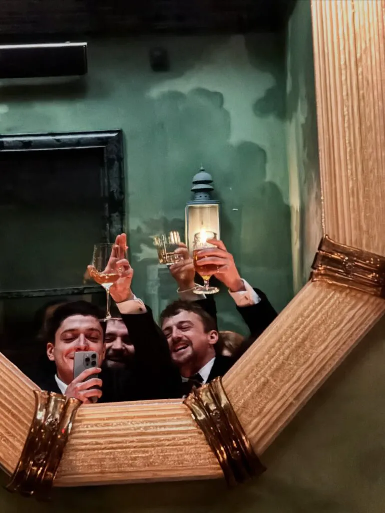 Actor român la BAFTA 2026. A spus tot ce a văzut: „Di Caprio avea mai mulți bodyguarzi ca Prințul William”