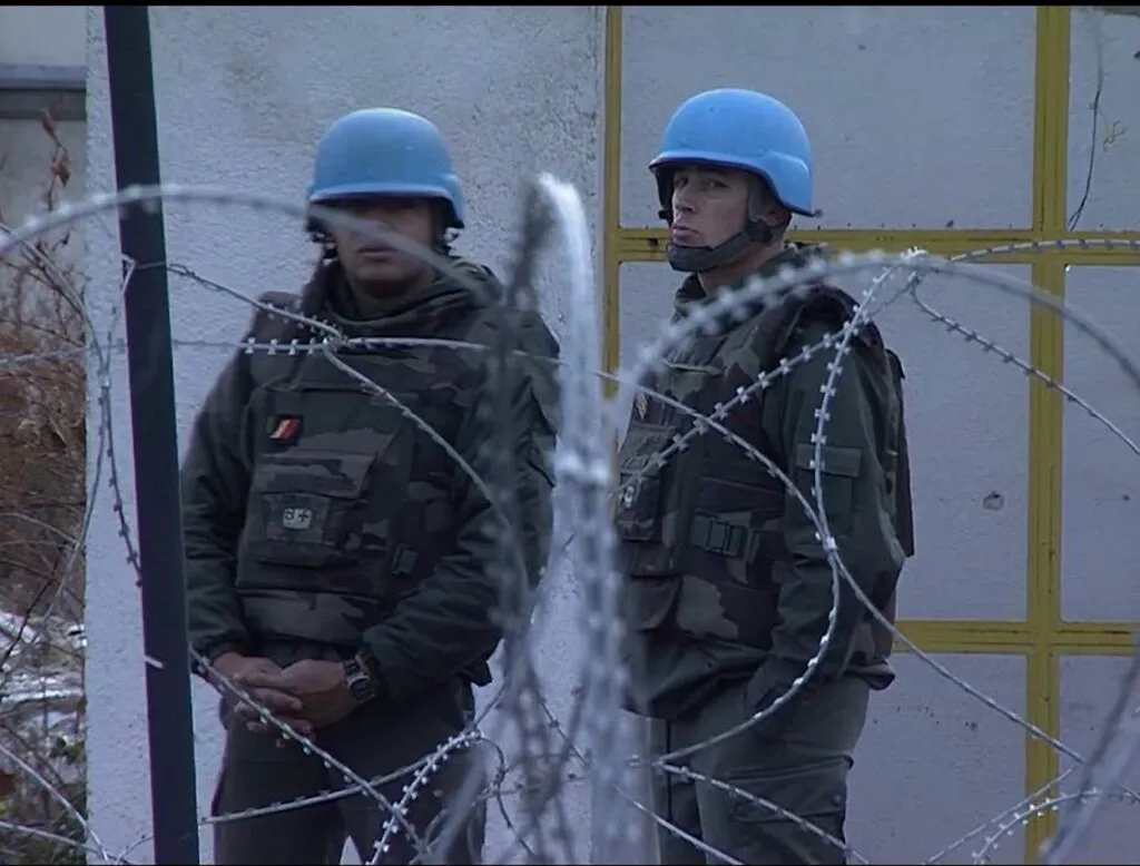 O româncă a plătit bani grei ca să împuște civili și copii în timpul războiului din Iugoslavia. Oroarea „Sarajevo safari” 4 O româncă a participat la „Sarajevo safari” – a plătit bani grei ca să împuște civili și copii în timpul războiului din Iugoslavia